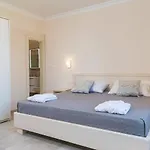 Spacious With Private Pool In