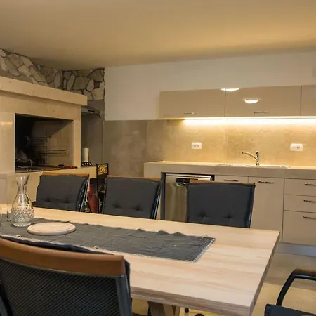 别墅 Spacious With Private Pool In