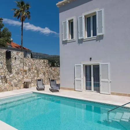 Villa Spacious With Private Pool In Dubrovnik