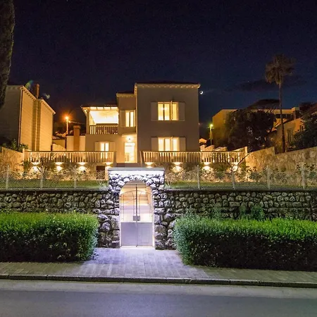 Spacious With Private Pool In Villa Dubrovnik