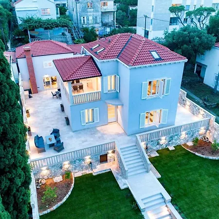 Spacious With Private Pool In Villa Dubrovnik